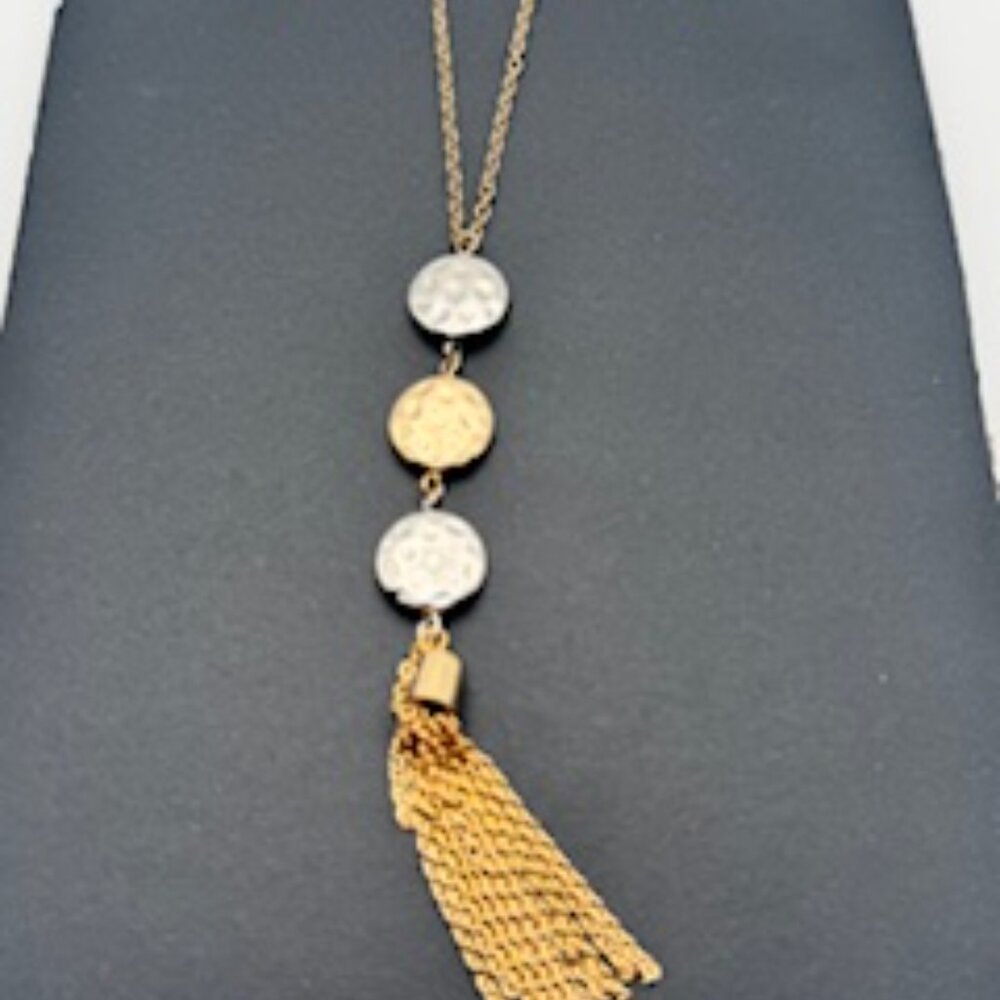 Banana Republic XOXO Gold Silver Toned Hammered Chain Tassel Necklace - Picture 6 of 6